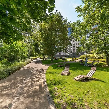 Spacious With A Balcony Mieszczanska 19 By Heyrent Apartamento