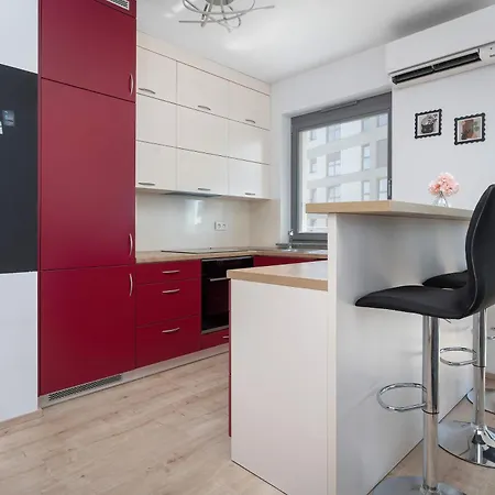 Spacious With A Balcony Mieszczanska 19 By Heyrent Apartamento